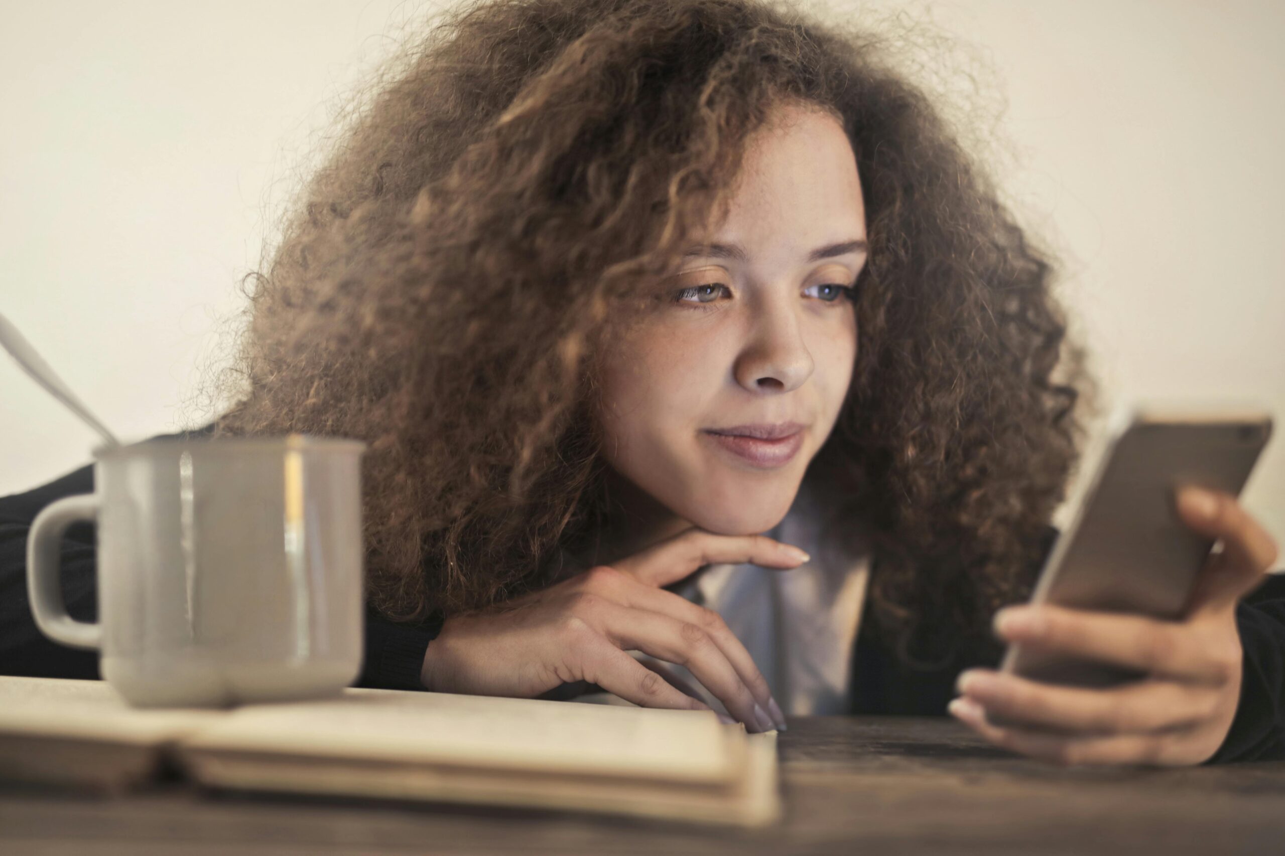 How to Build a Strong Personal Brand on Instagram: A Step-by-Step Guide for 2026