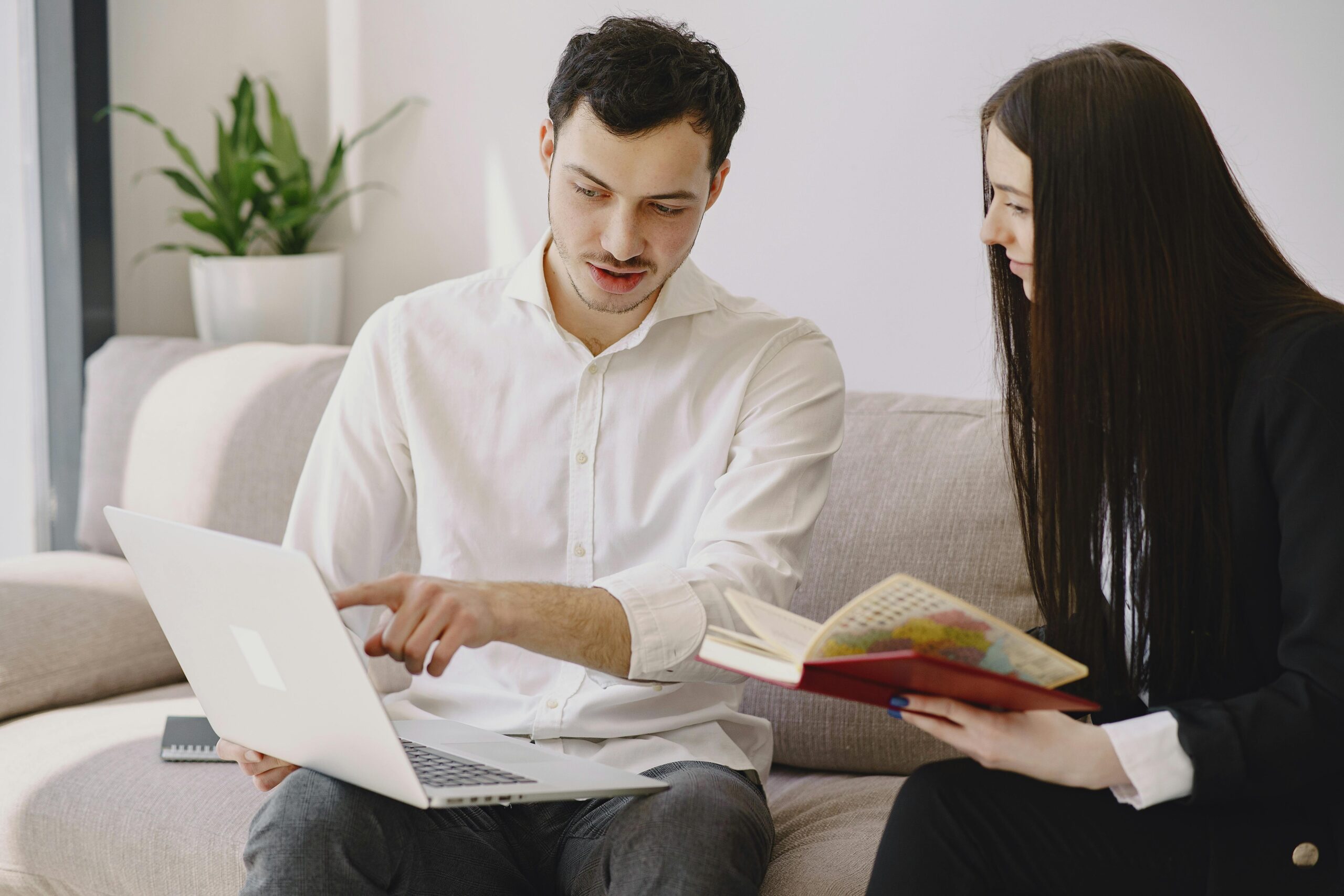 Benefits of Guest Posting on Socialmoto for Brands, Creators, and Businesses